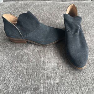 Lucky Brand Blue Ankle Boots (Size 9)